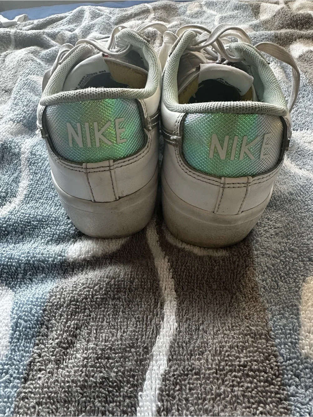 Nike Blazer Low Platform – Mint Foam Iridescent (Women) Size 7
